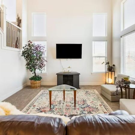 Villa Brand New 3-Beds Stylish Entire House At Lehi Exterior foto