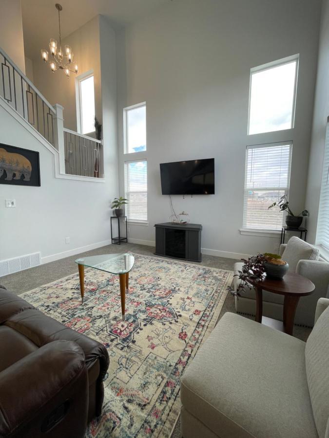 Villa Brand New 3-Beds Stylish Entire House At Lehi Exterior foto