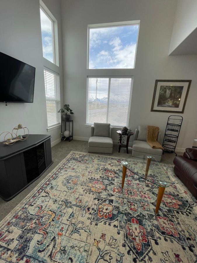 Villa Brand New 3-Beds Stylish Entire House At Lehi Exterior foto